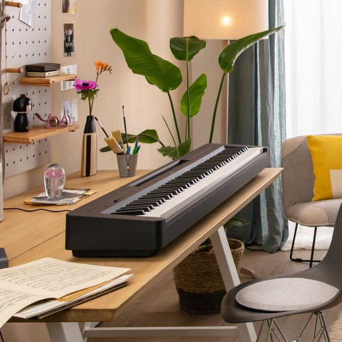 پیانو دیجیتال یاماها مدل  p145